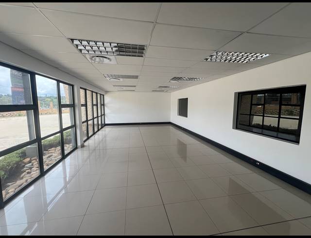 1,066M² RETAIL TO LET IN KYA SANDS